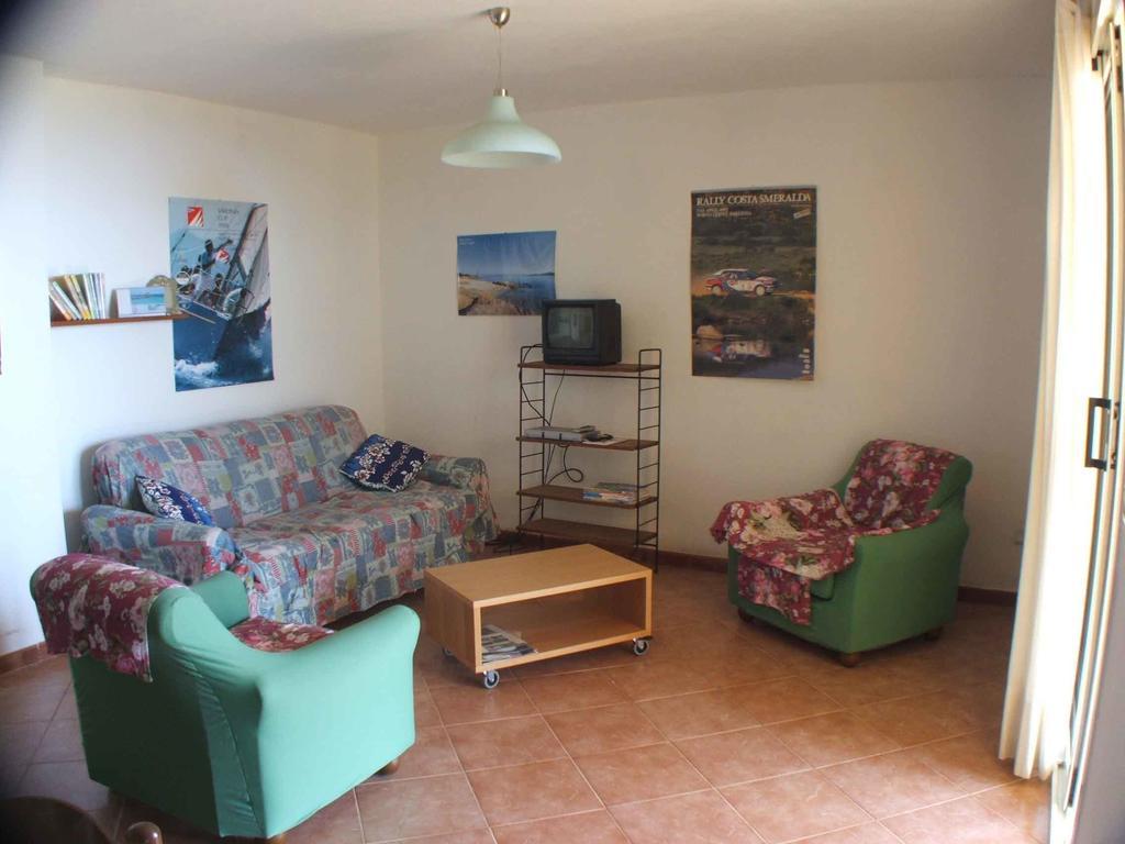 Appartamenti Salusai Trinità dʼAgultu Zimmer foto