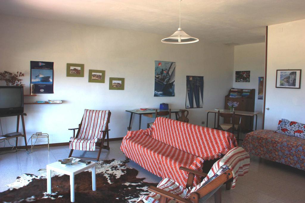 Appartamenti Salusai Trinità dʼAgultu Zimmer foto
