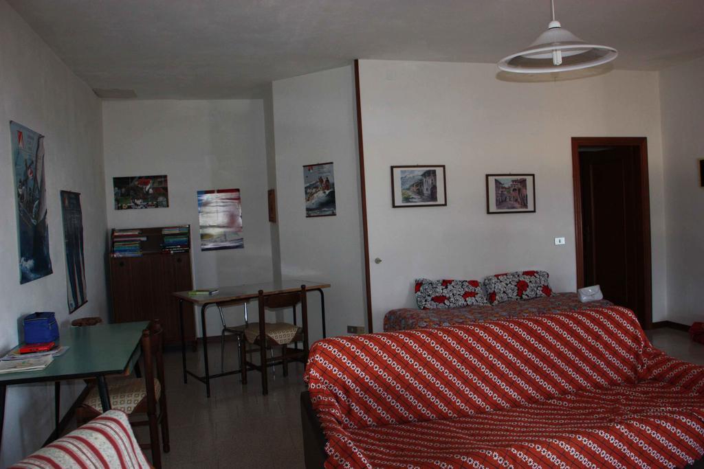 Appartamenti Salusai Trinità dʼAgultu Zimmer foto