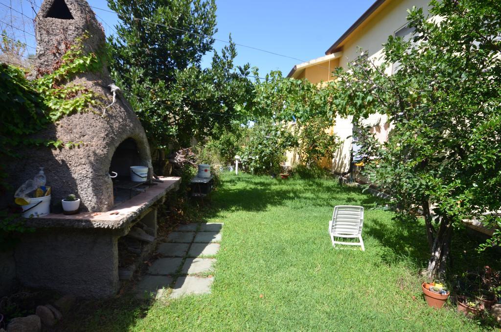 Appartamenti Salusai Trinità dʼAgultu Exterior foto